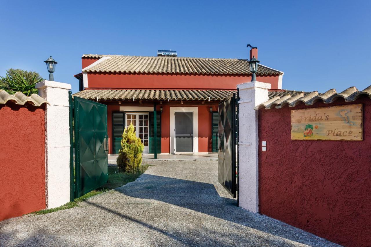 Fridas Place Halikounas Екстер'єр фото